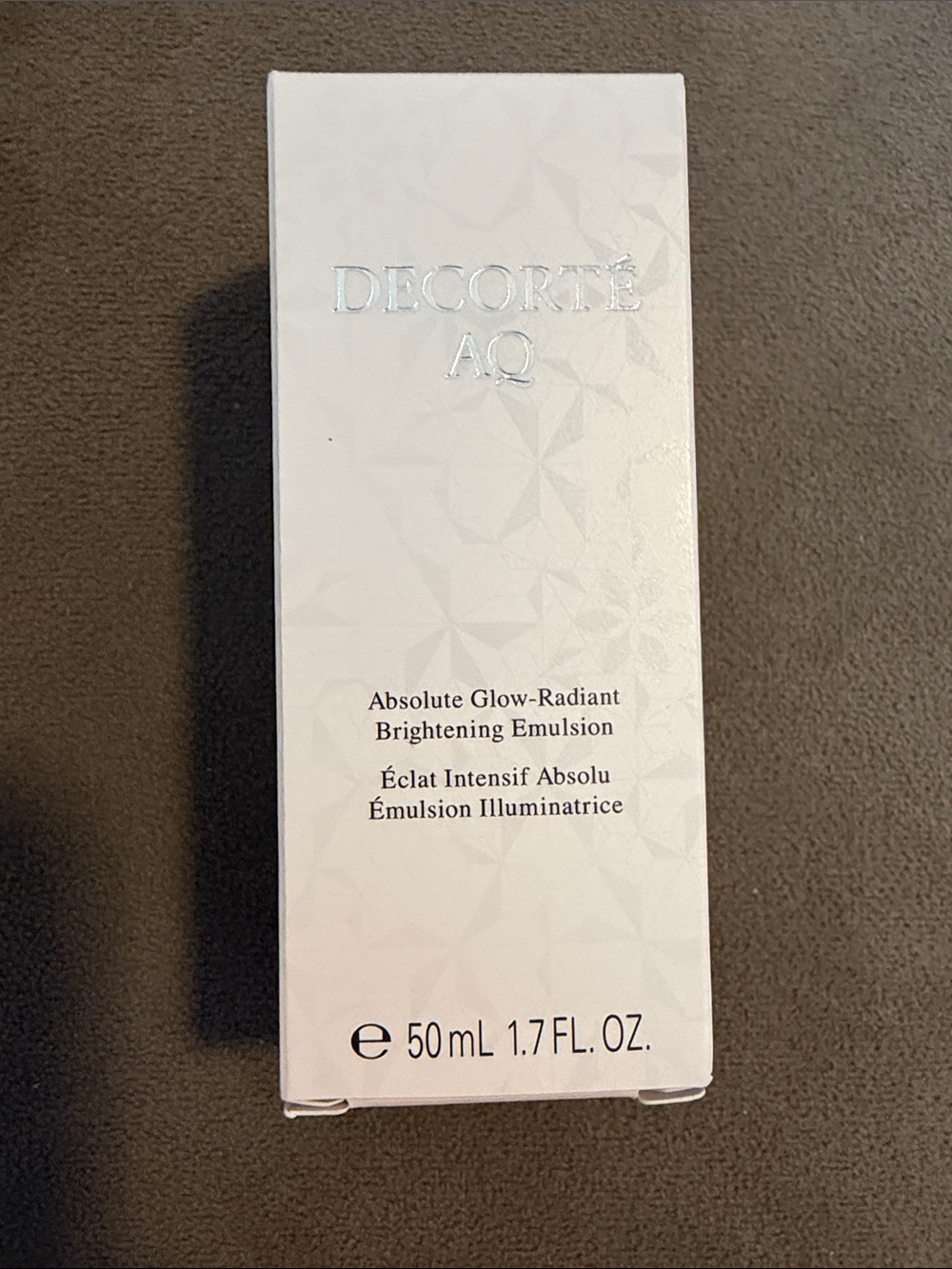 Decorté AQ Absolute Glow Radiant Brightening Emulsion